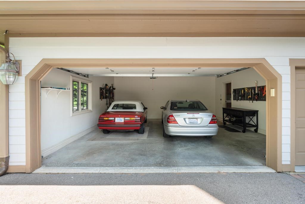 731 Greenway Drive