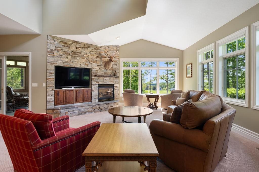731 Greenway Drive