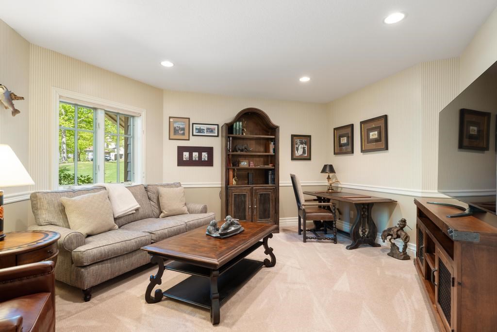 731 Greenway Drive