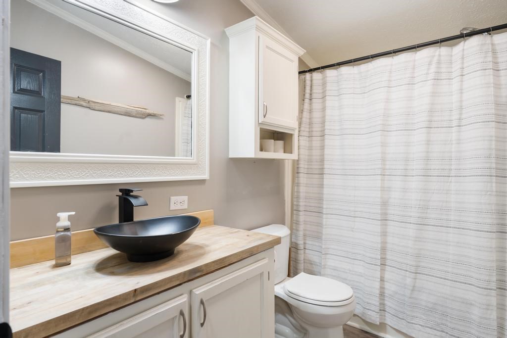 6809 Tremble Trail