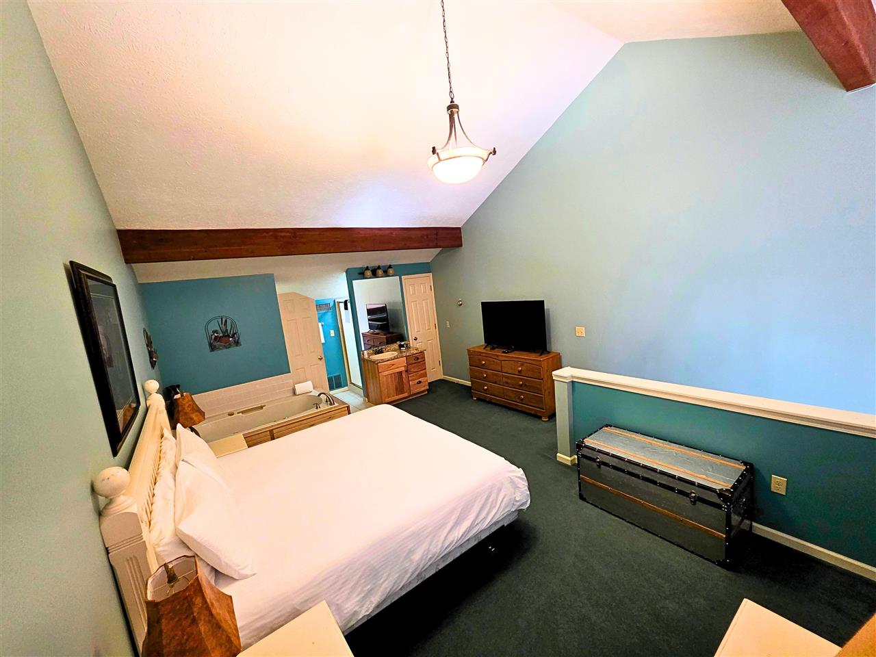 101 Michigan Avenue Unit: 210