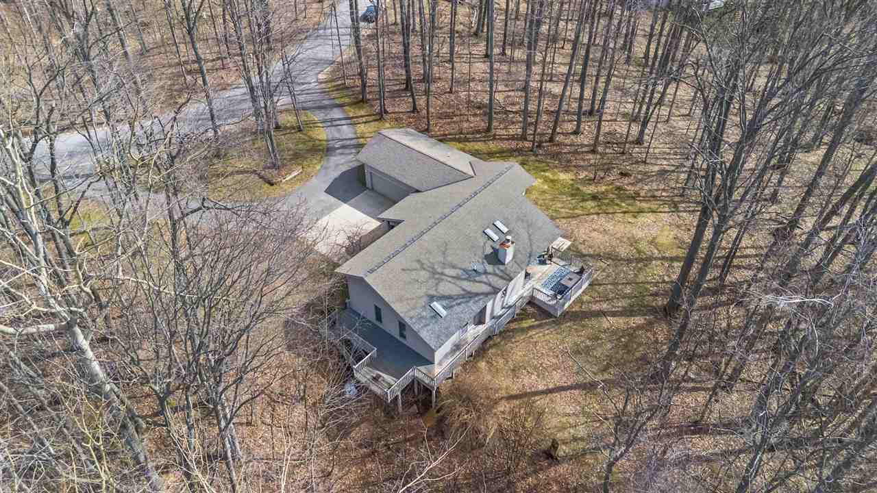 1826 Bluffs Edge