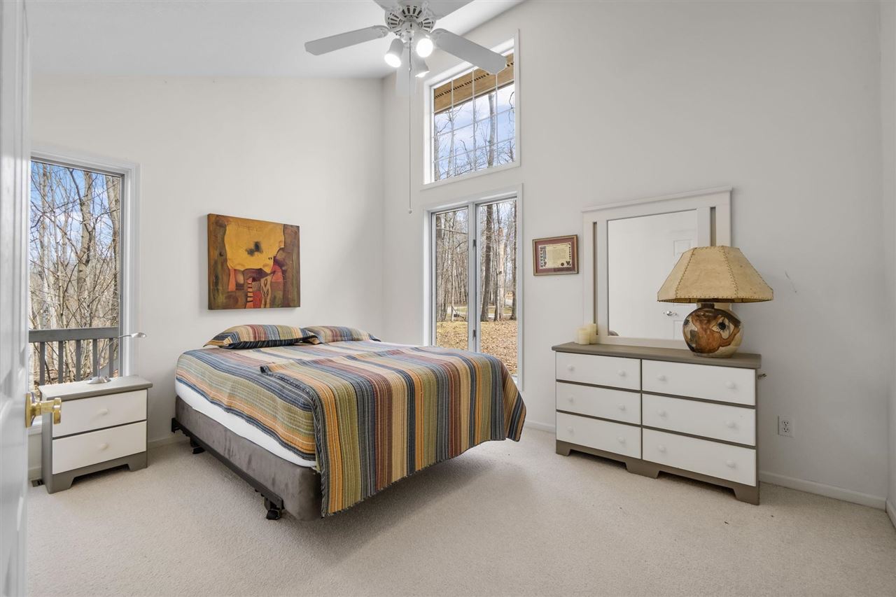 1826 Bluffs Edge