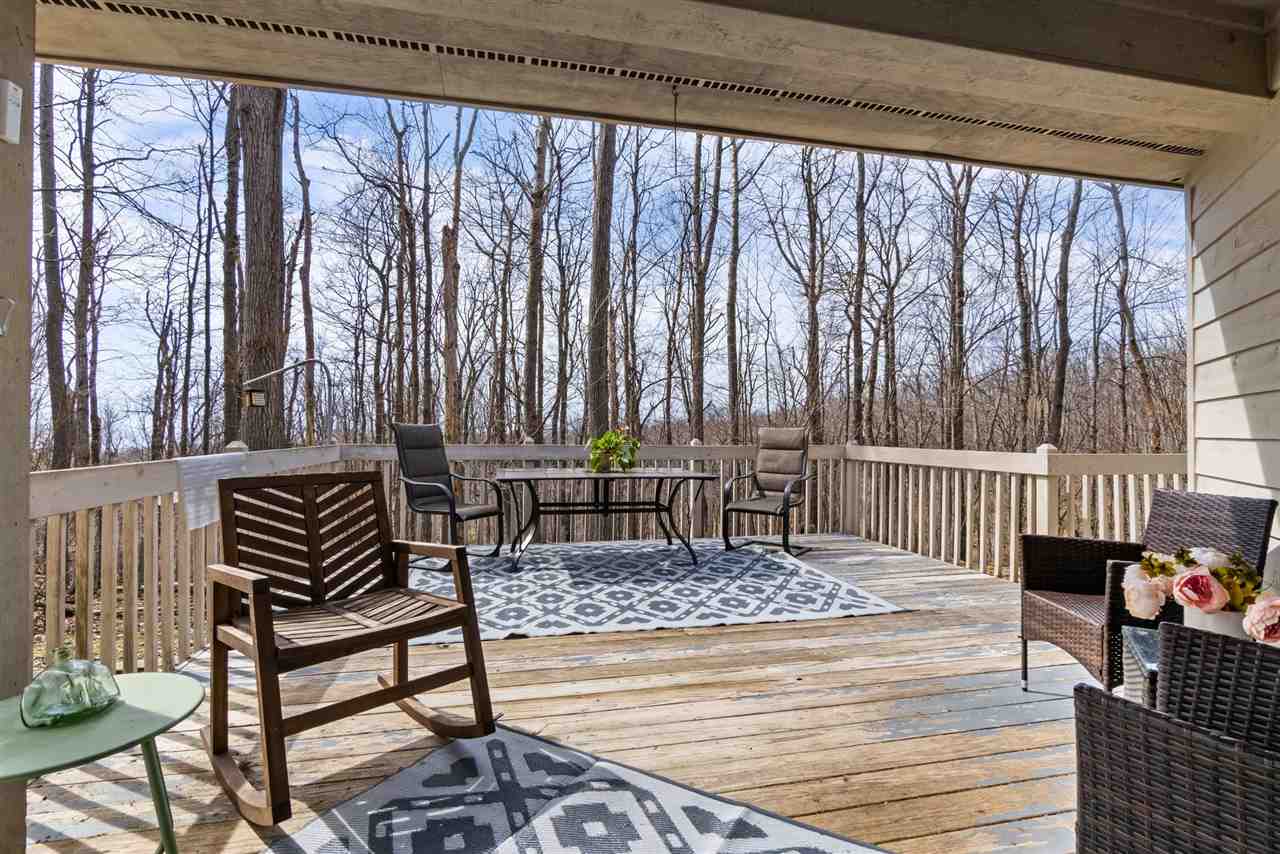 1826 Bluffs Edge