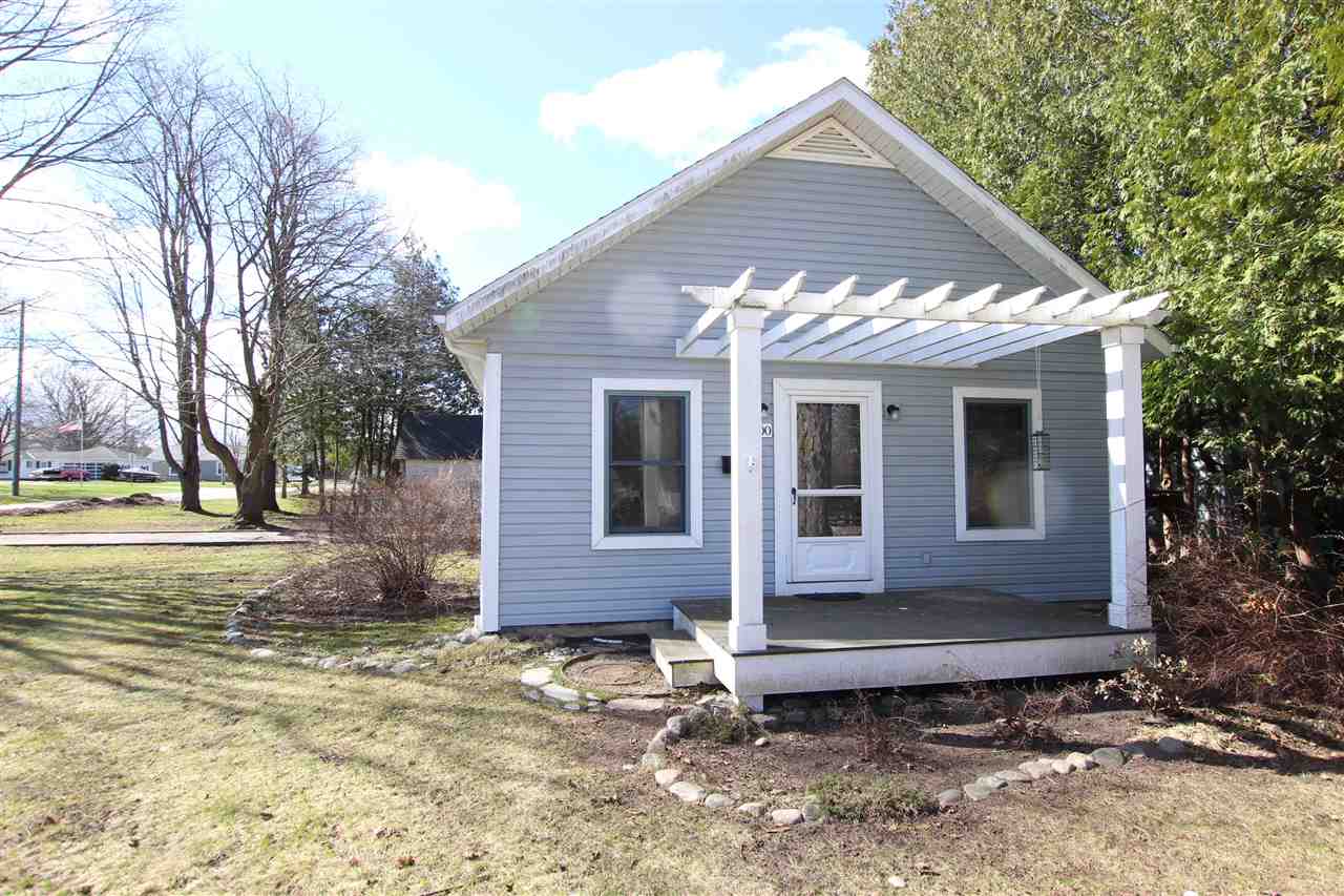 400 W Upright Street