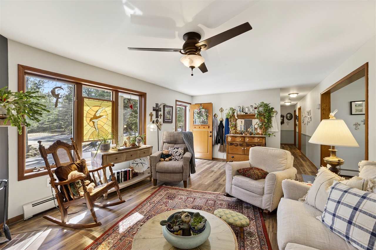 8945 Mercer