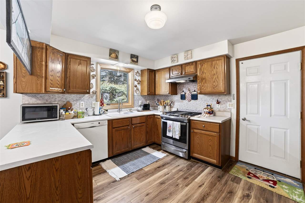 8945 Mercer