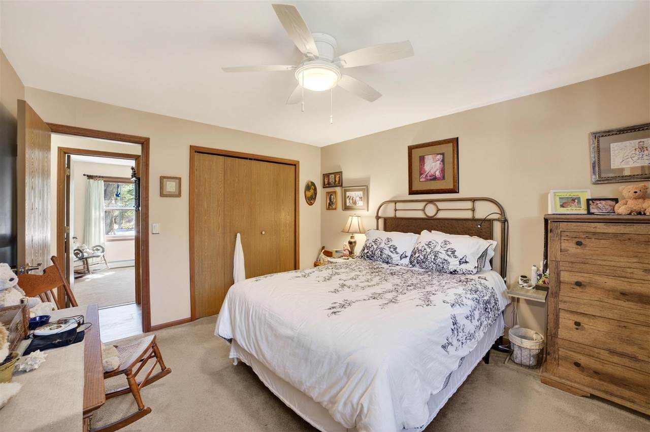 8945 Mercer