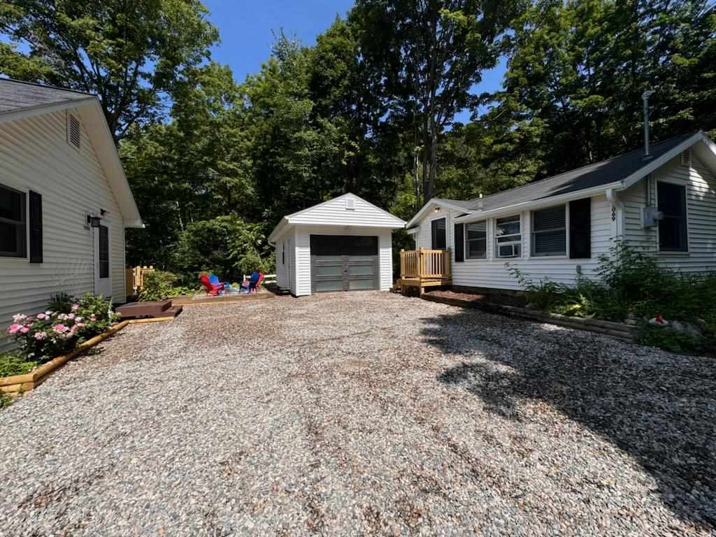 3069 Cherry Hill Road
