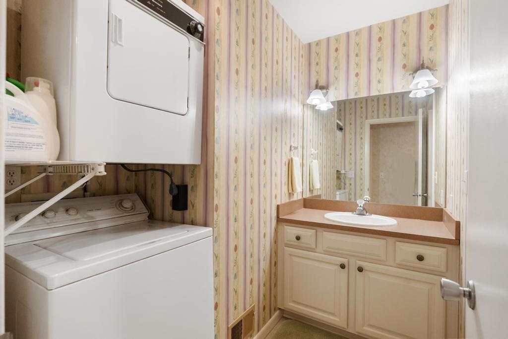 277 E Harbor Drive Unit: 1