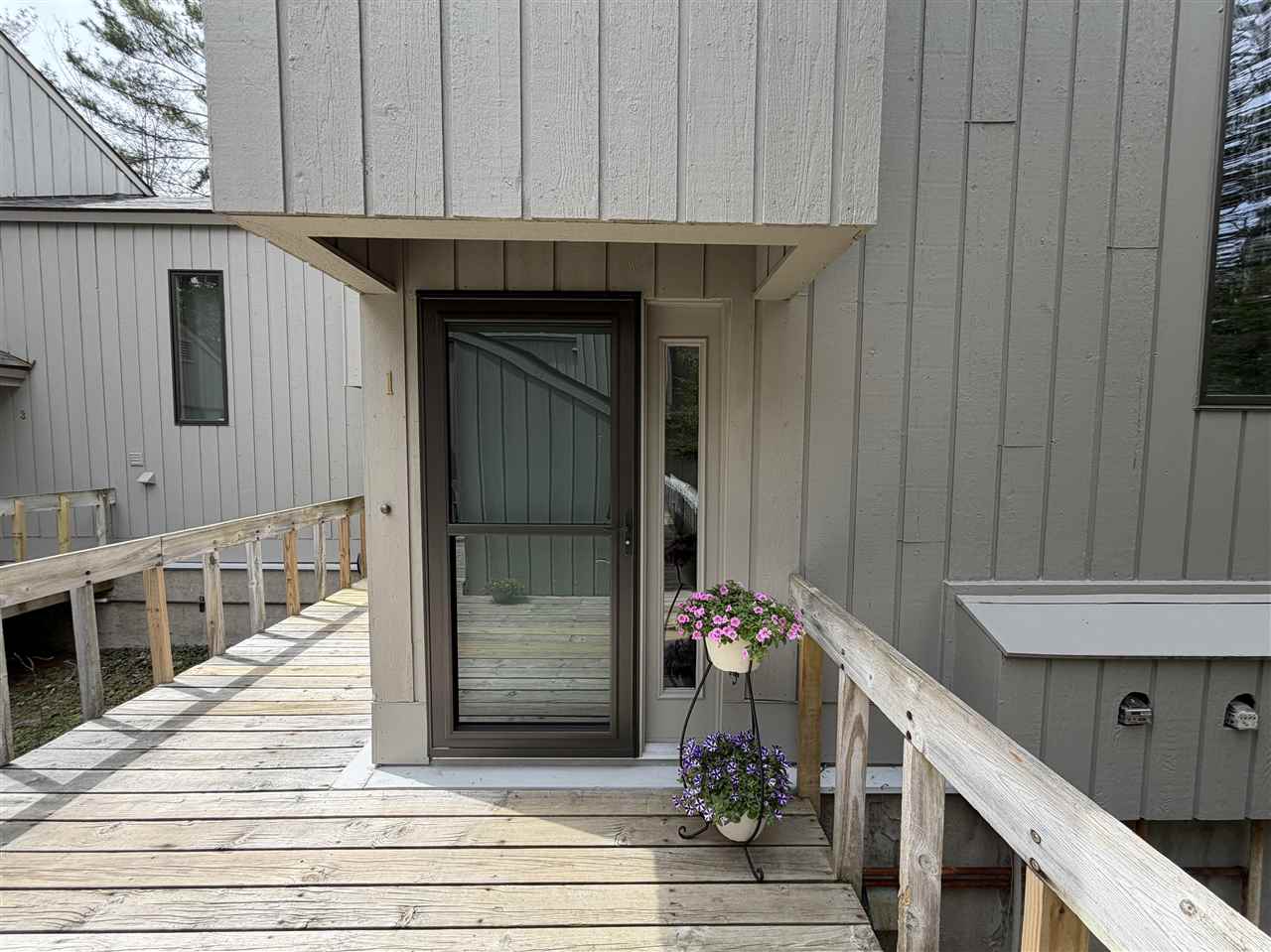 277 E Harbor Drive Unit: 1