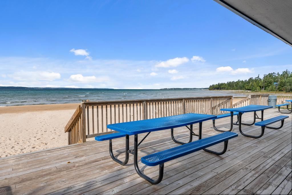 277 E Harbor Drive Unit: 1