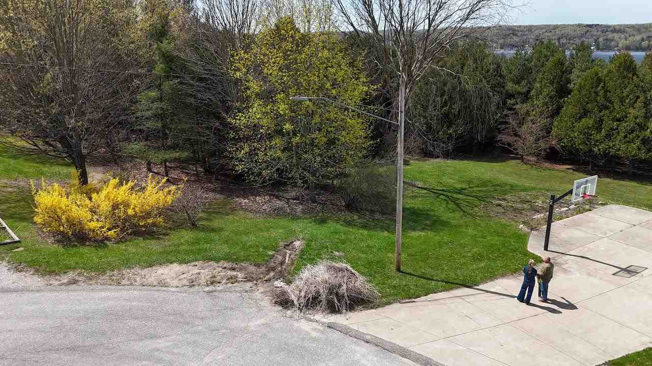 120 Lakeview Drive