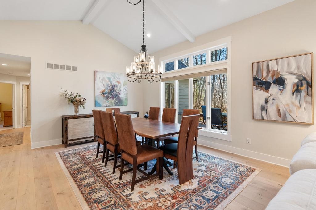 2412 Greenbriar