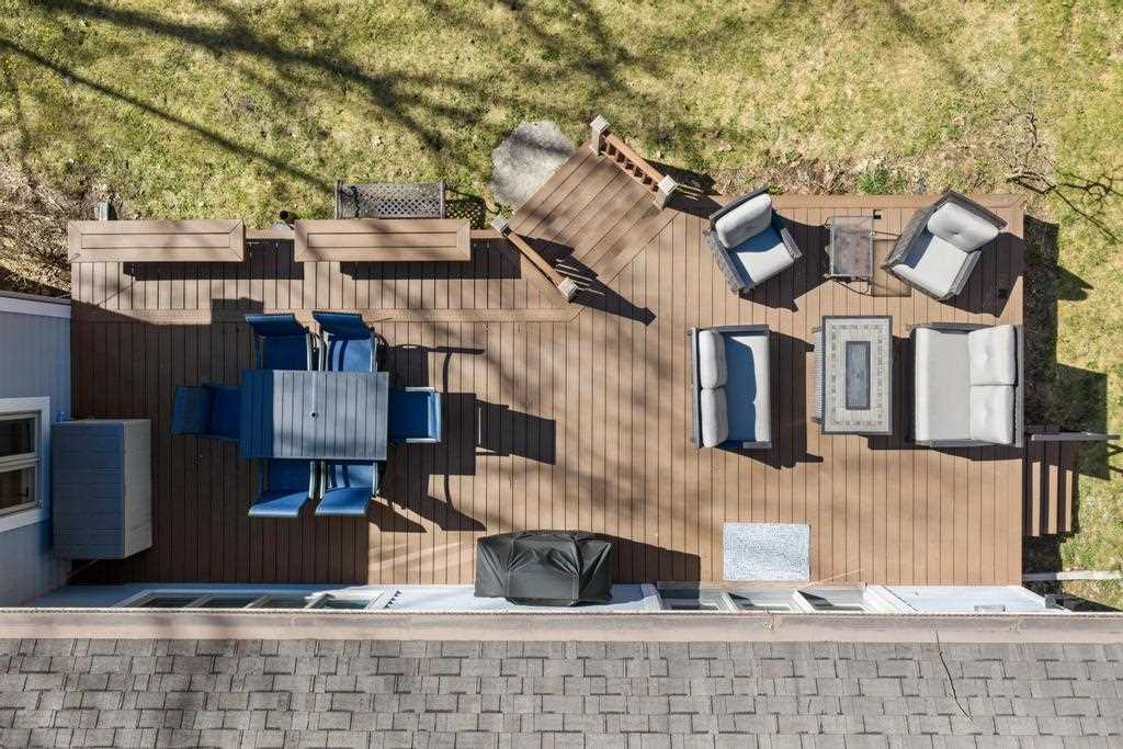 2412 Greenbriar