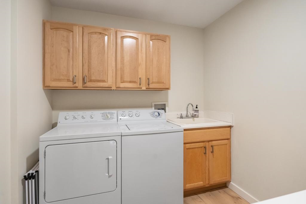 2412 Greenbriar