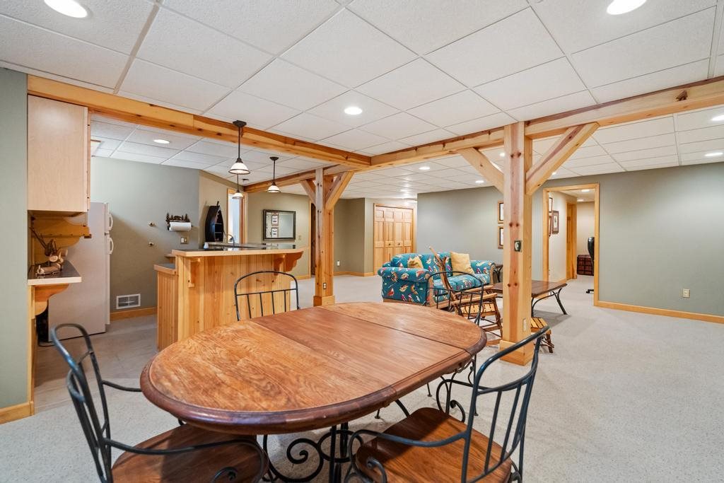 2412 Greenbriar