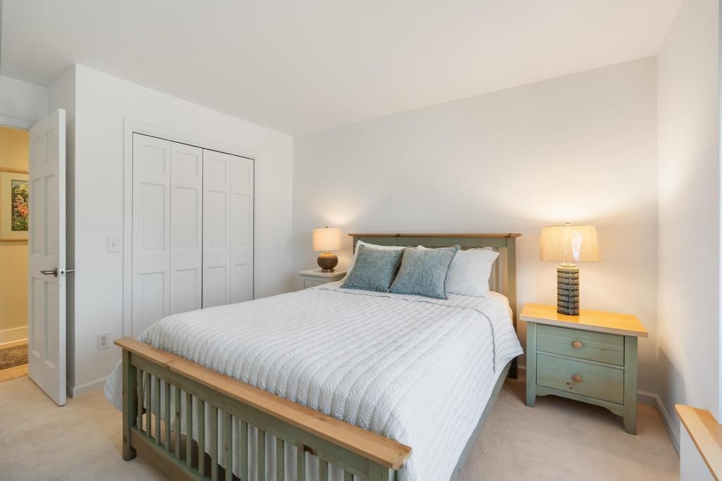2412 Greenbriar