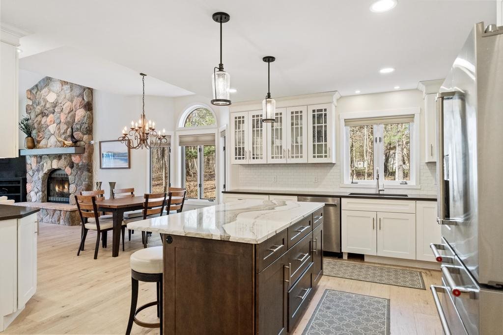 2412 Greenbriar