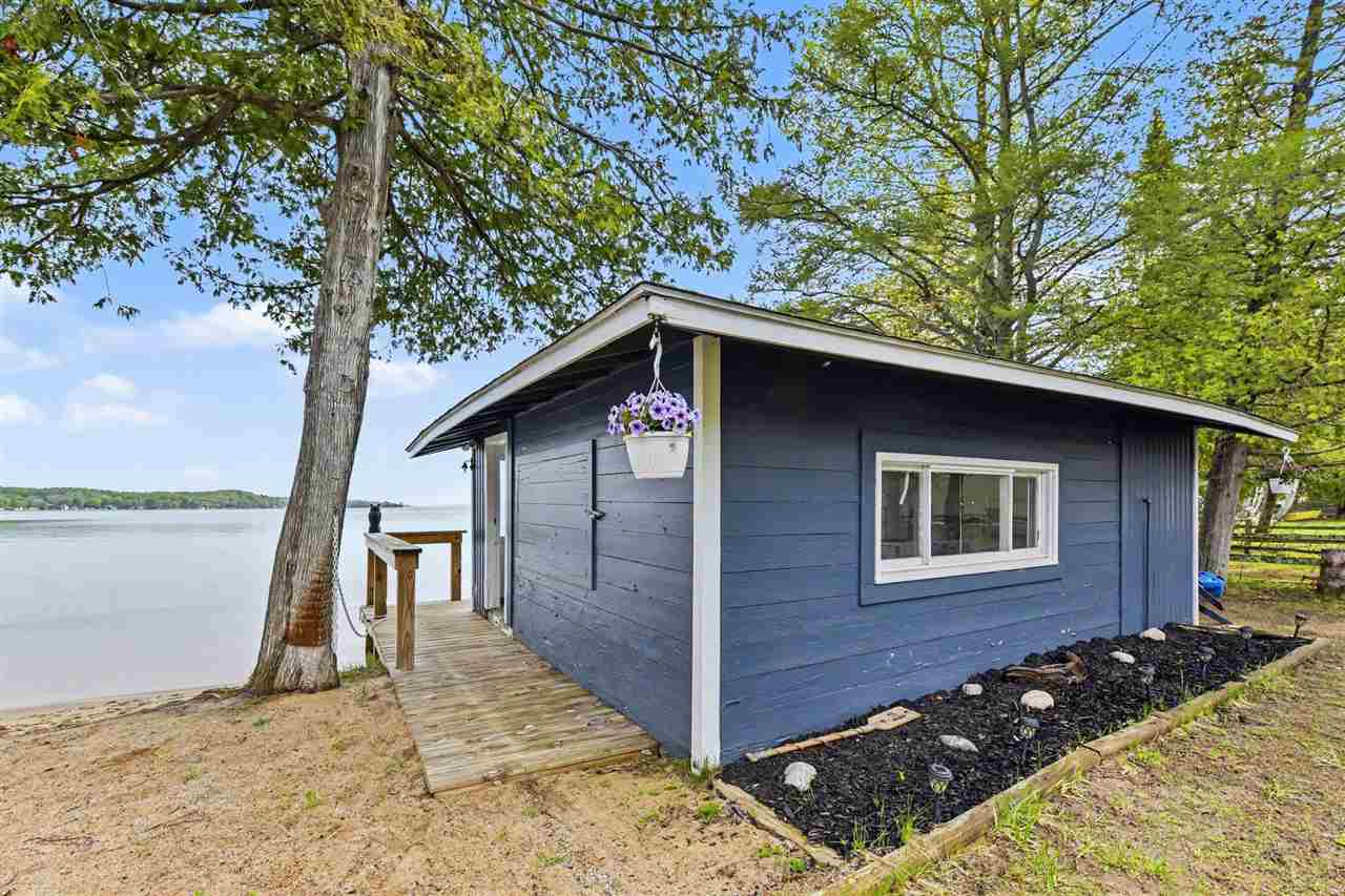7280 NW Crystal Beach Road