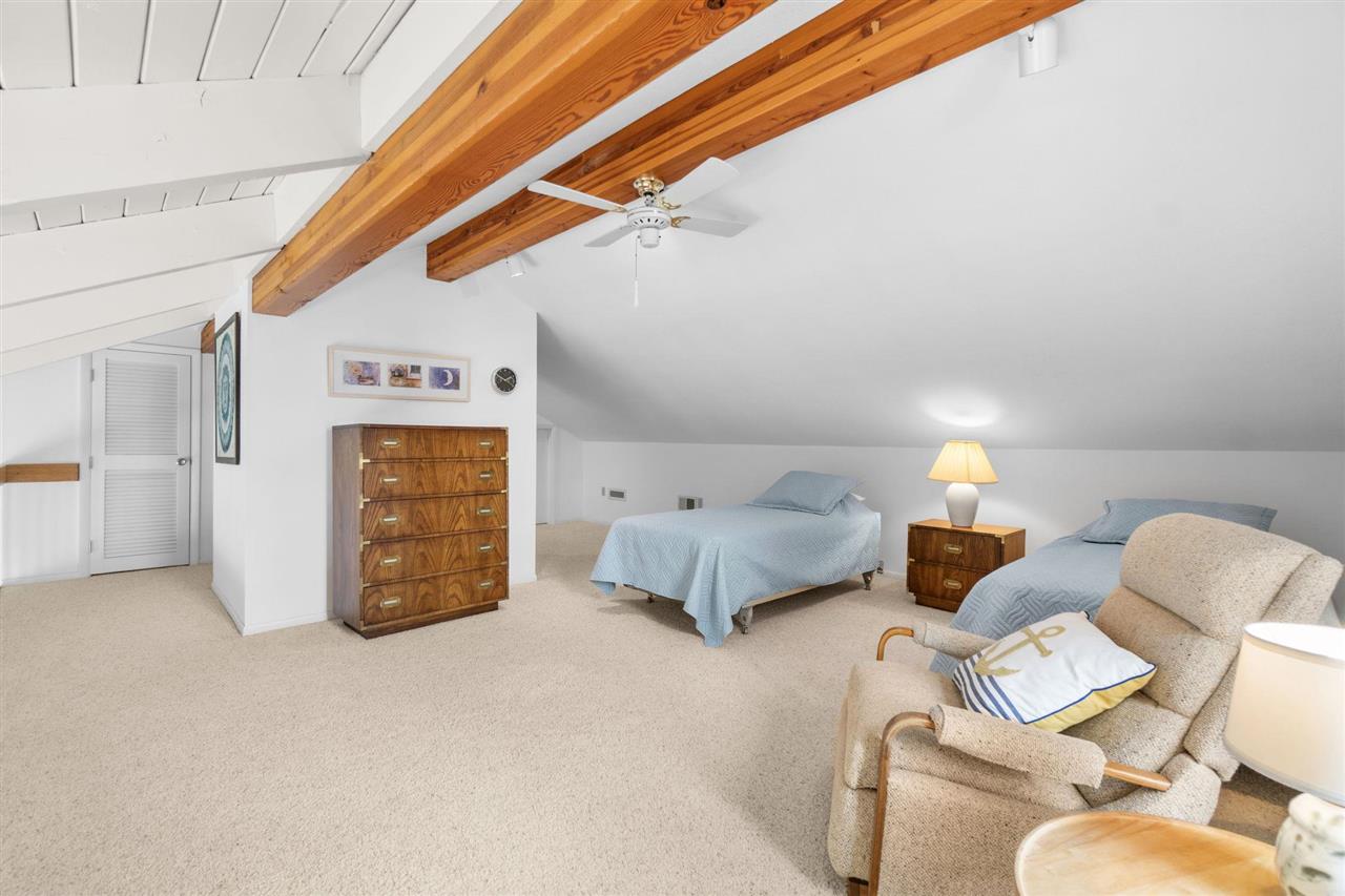 799 N Lake Street Unit: B