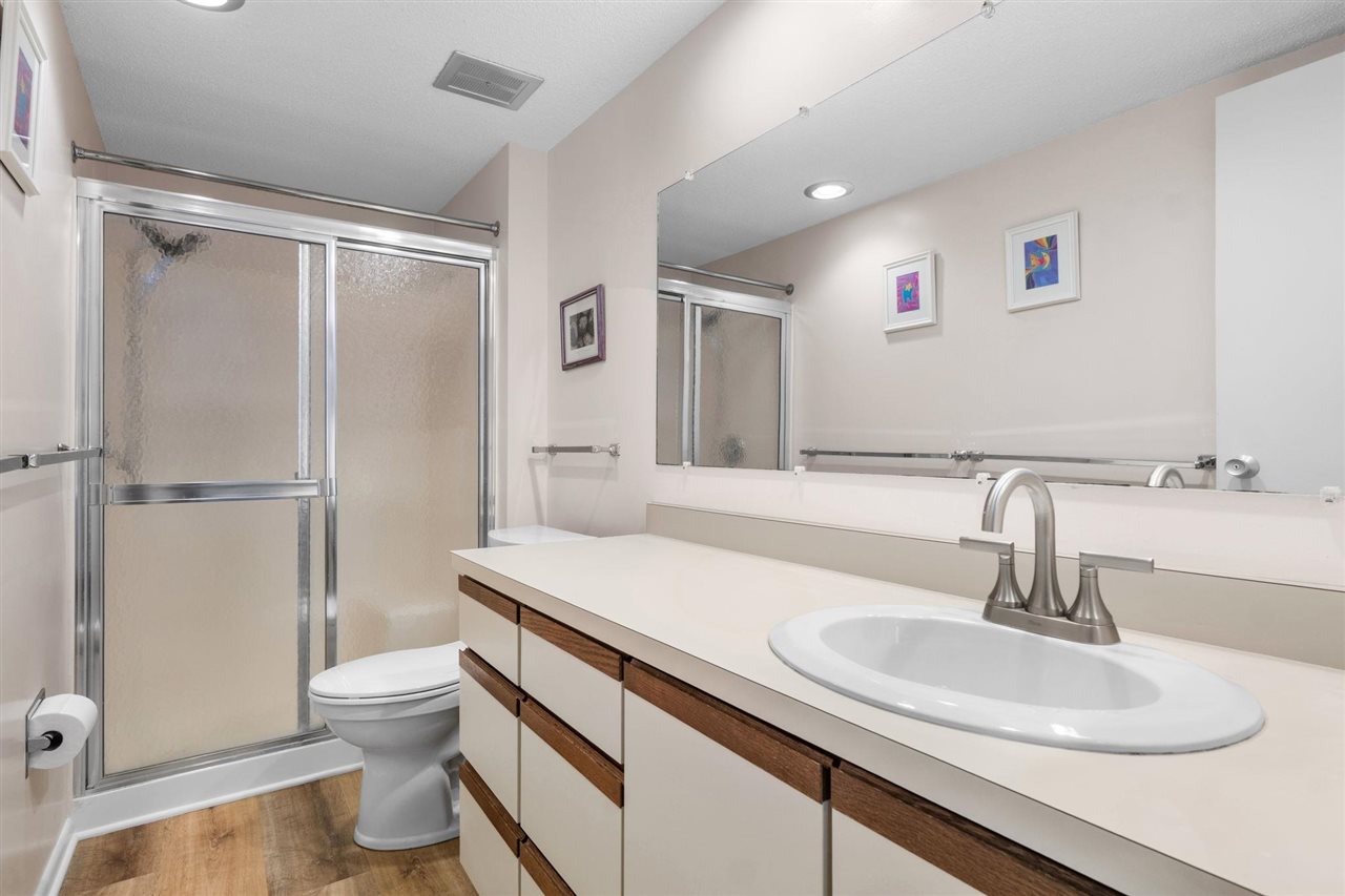 799 N Lake Street Unit: B