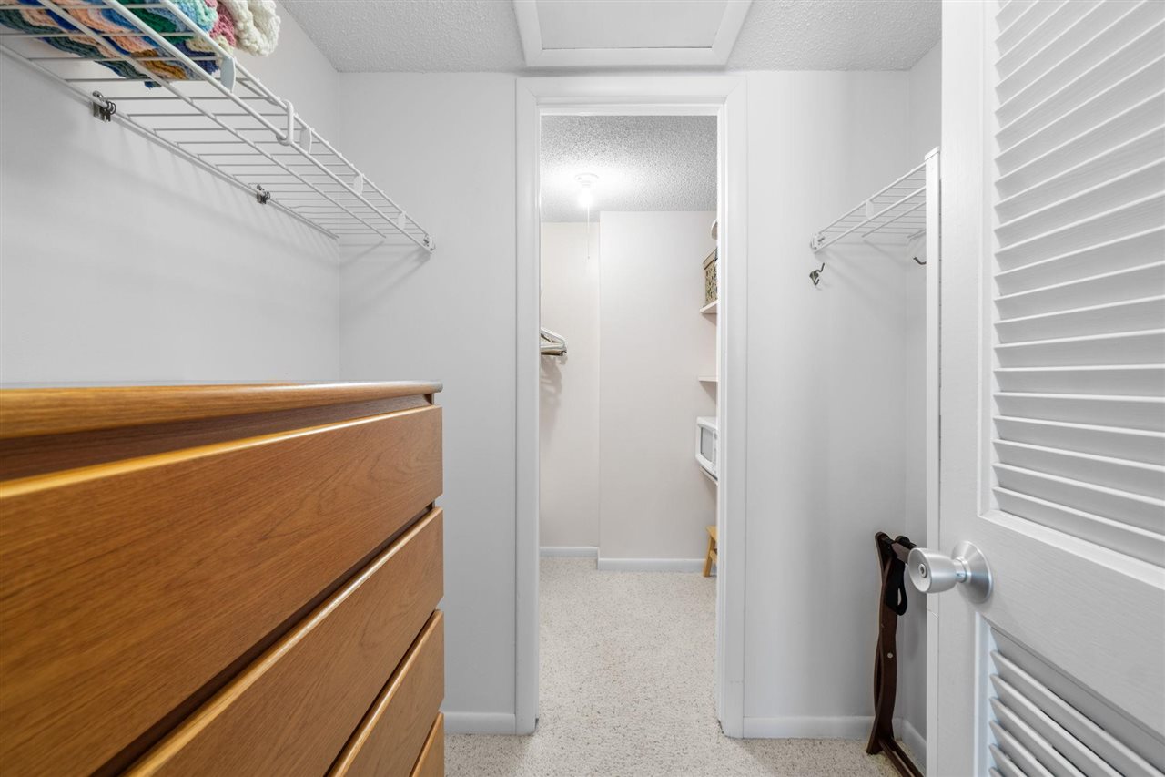 799 N Lake Street Unit: B