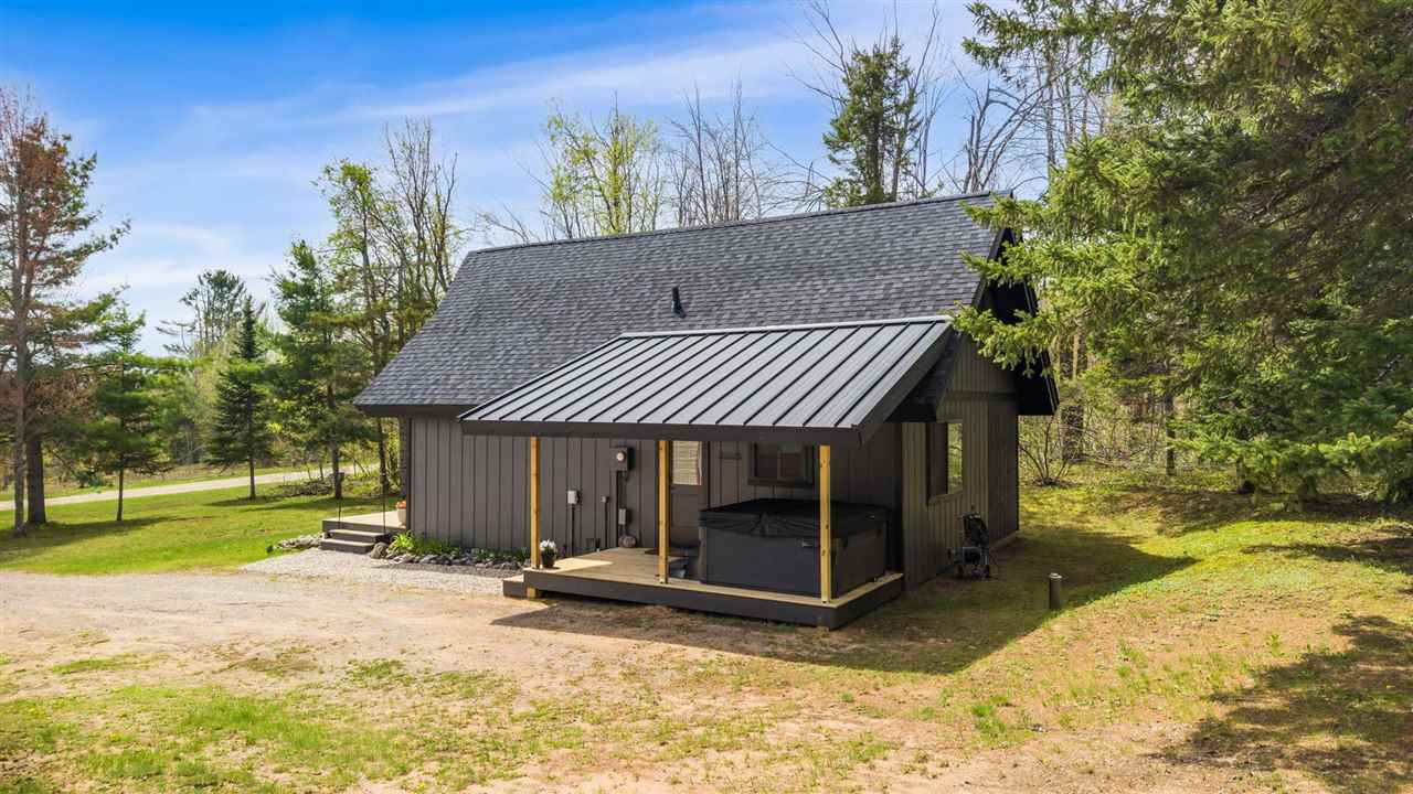 10945 Pleasant Ridge Road