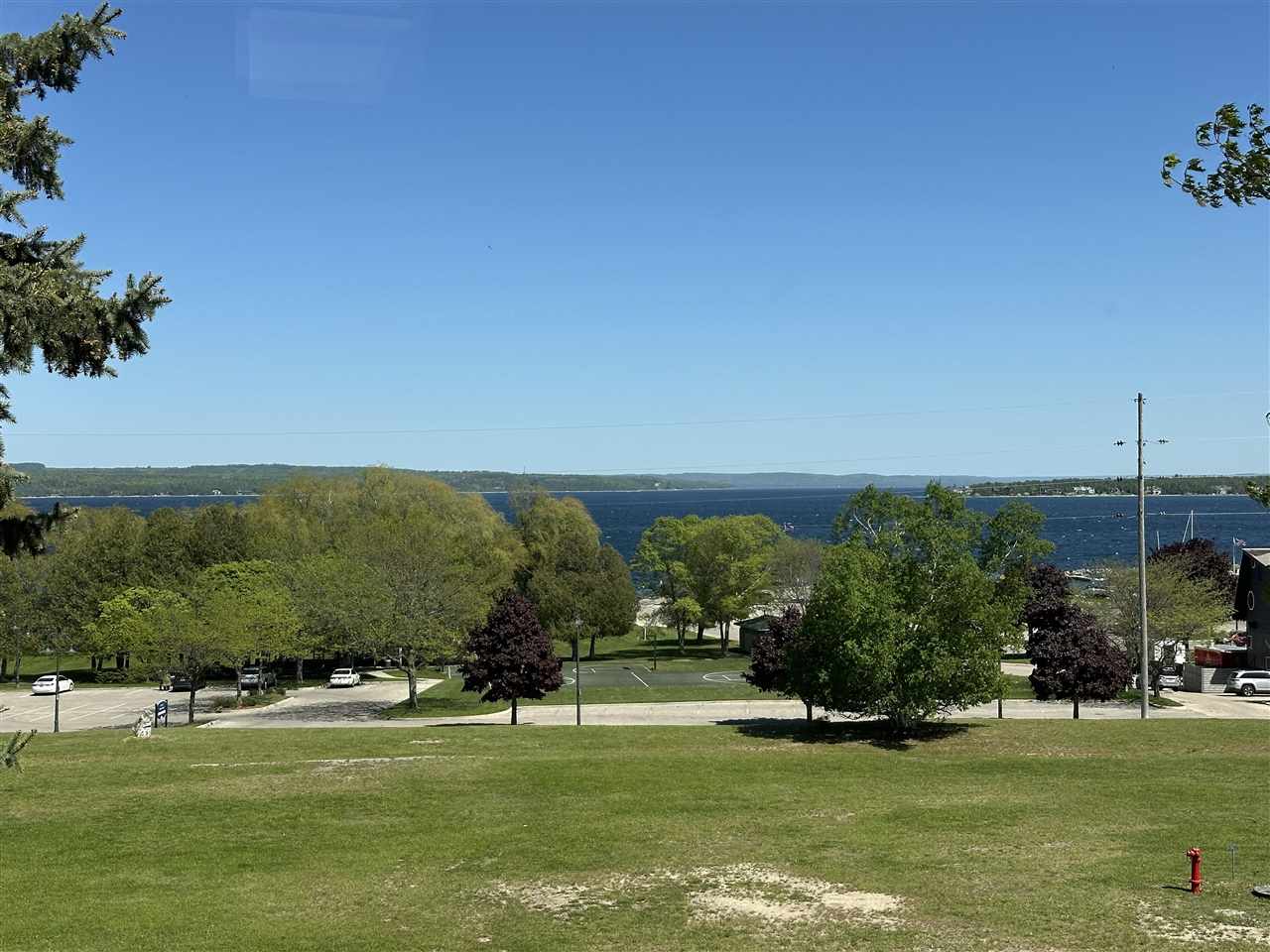 106 Overlook Drive