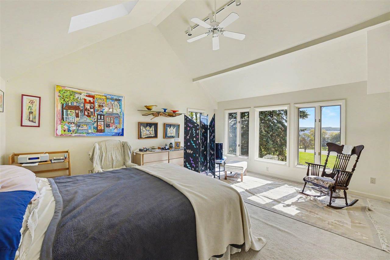 106 Overlook Drive