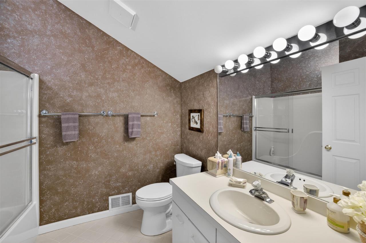 6040 Pine Lake Club Unit: 20/54