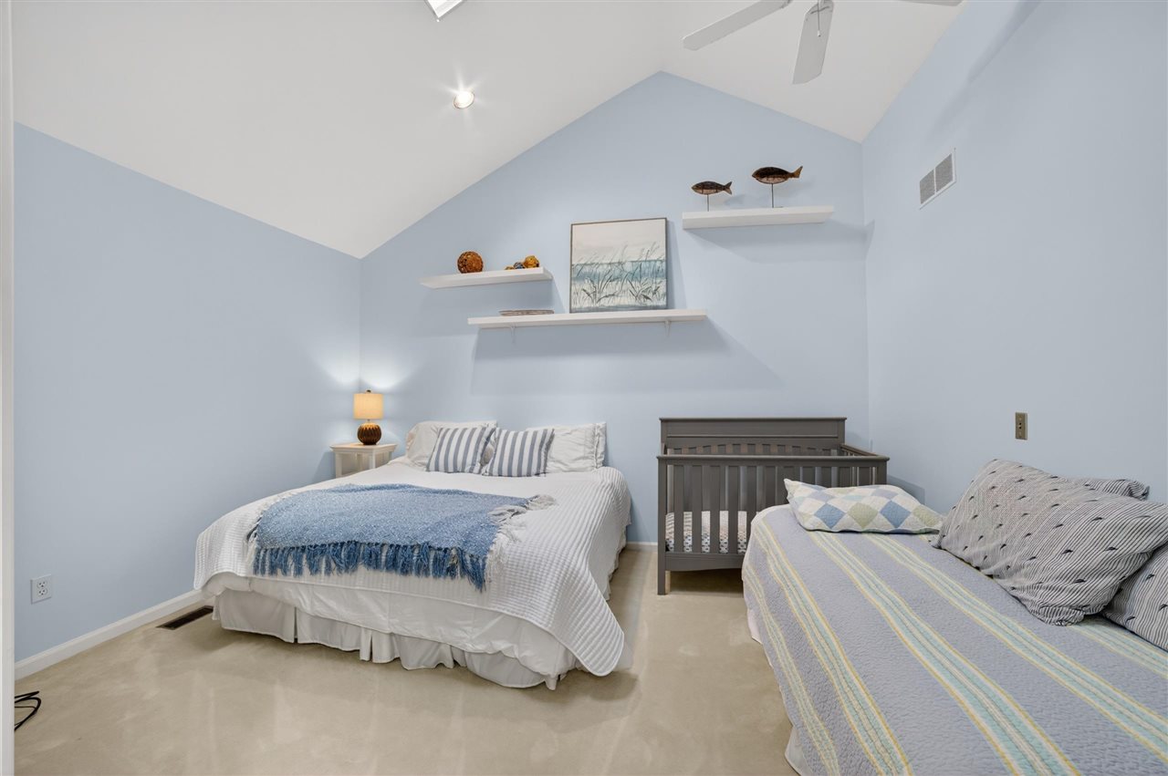 6040 Pine Lake Club Unit: 20/54