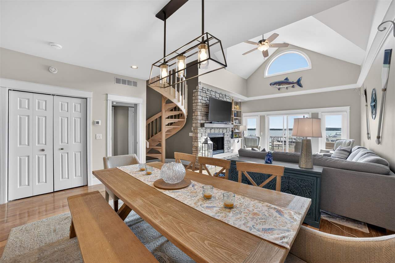 6040 Pine Lake Club Unit: 20/54
