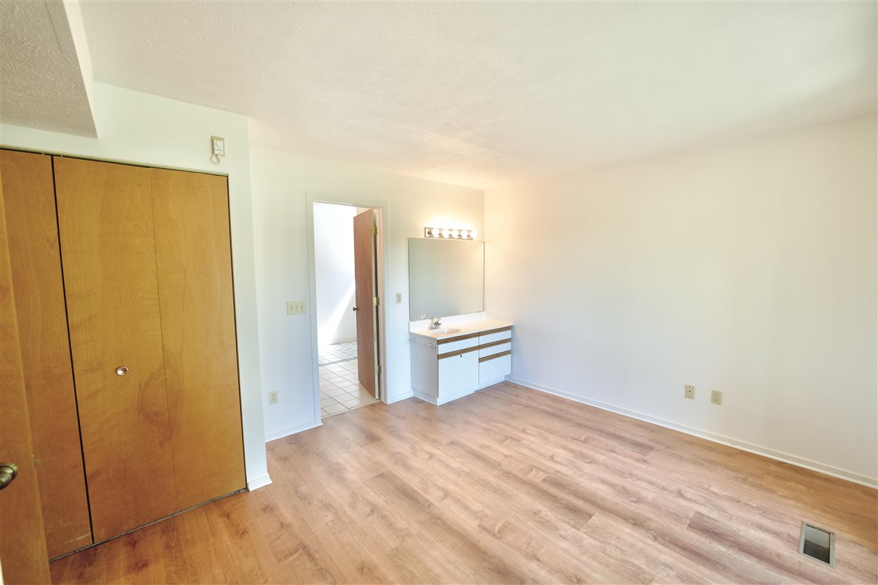 4749 S Pleasaantview Unit: #35
