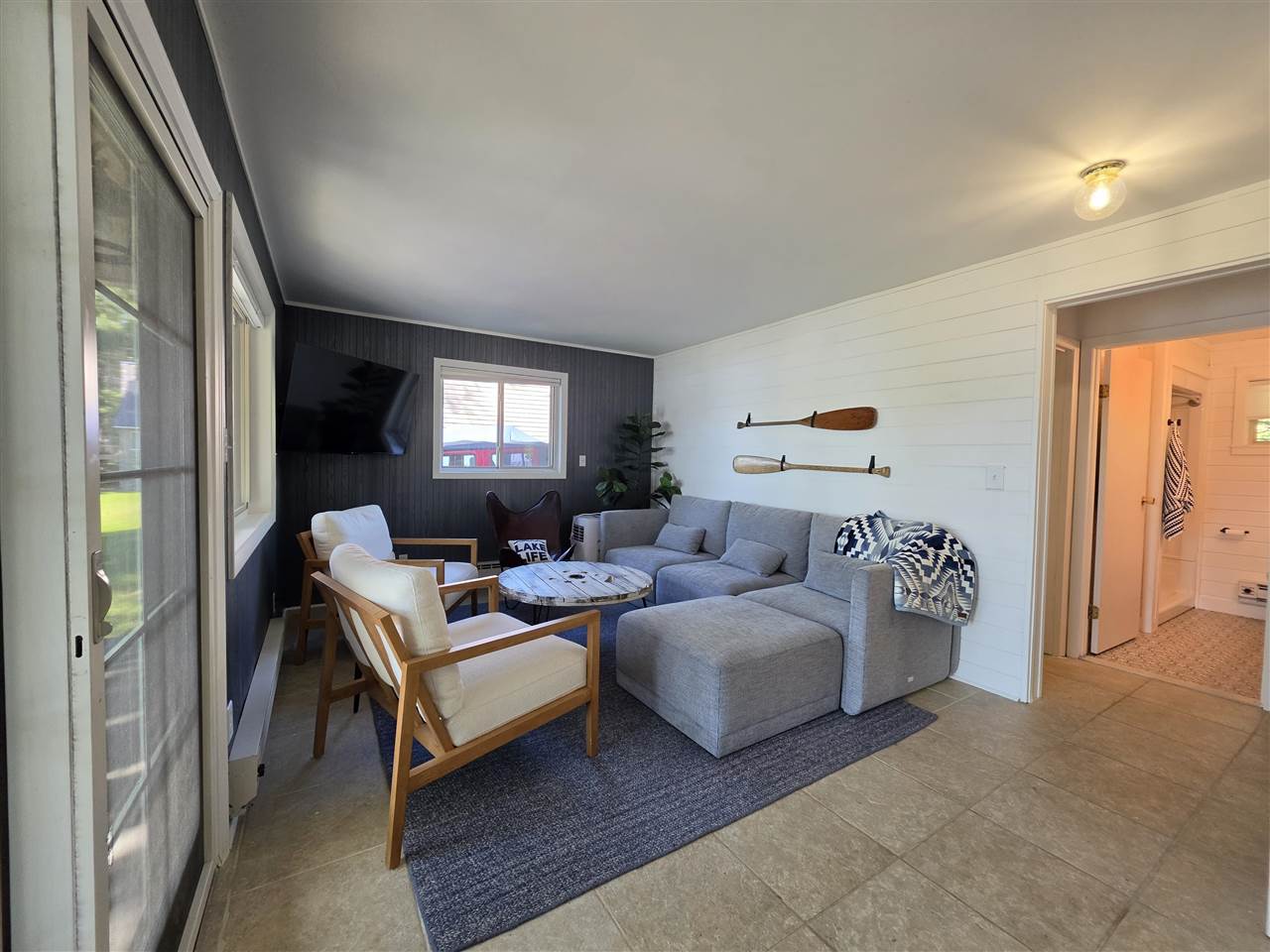 15966 Lakeview Drive