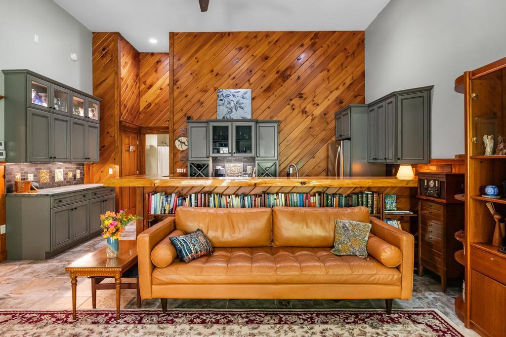 8515 Sunset Meadow Drive