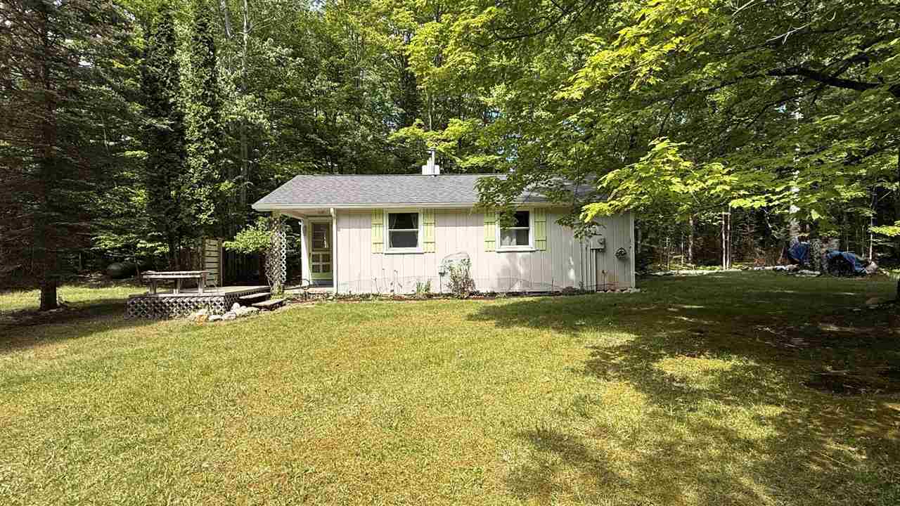 12851 Manitou Trail