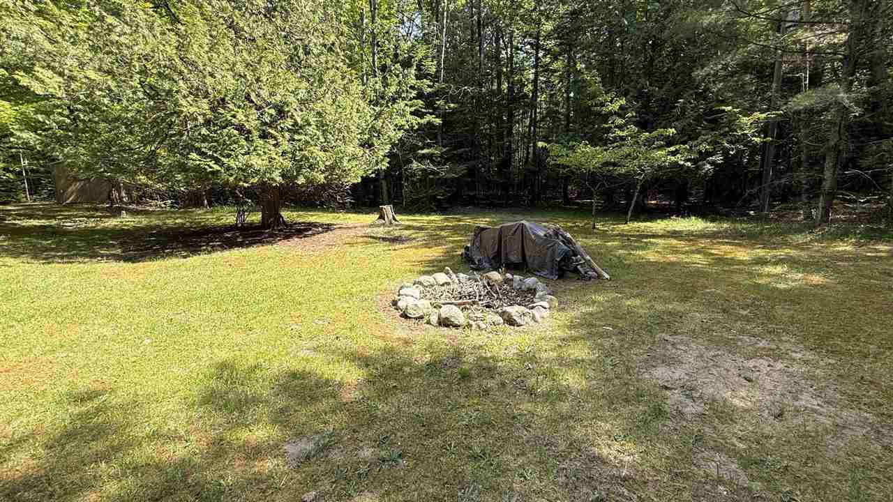 12851 Manitou Trail