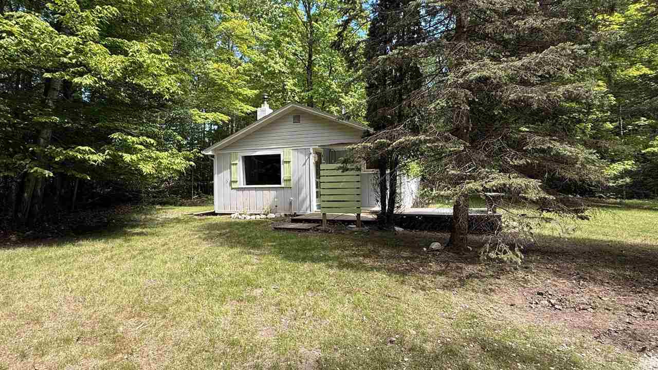 12851 Manitou Trail