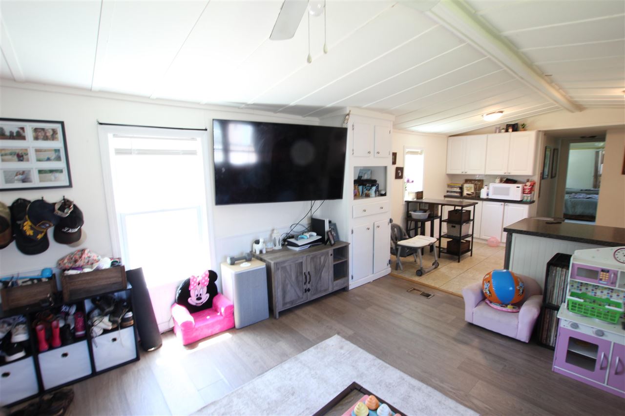 6685 - 39 M-66 Highway Unit: 39