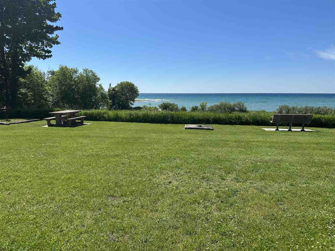 12 Foxview Drive Unit: 12
