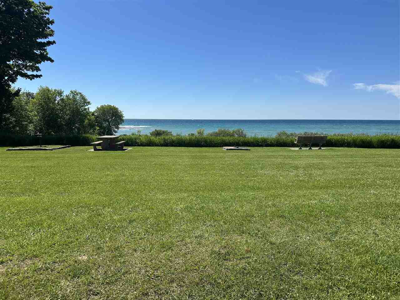 12 Foxview Drive Unit: 12