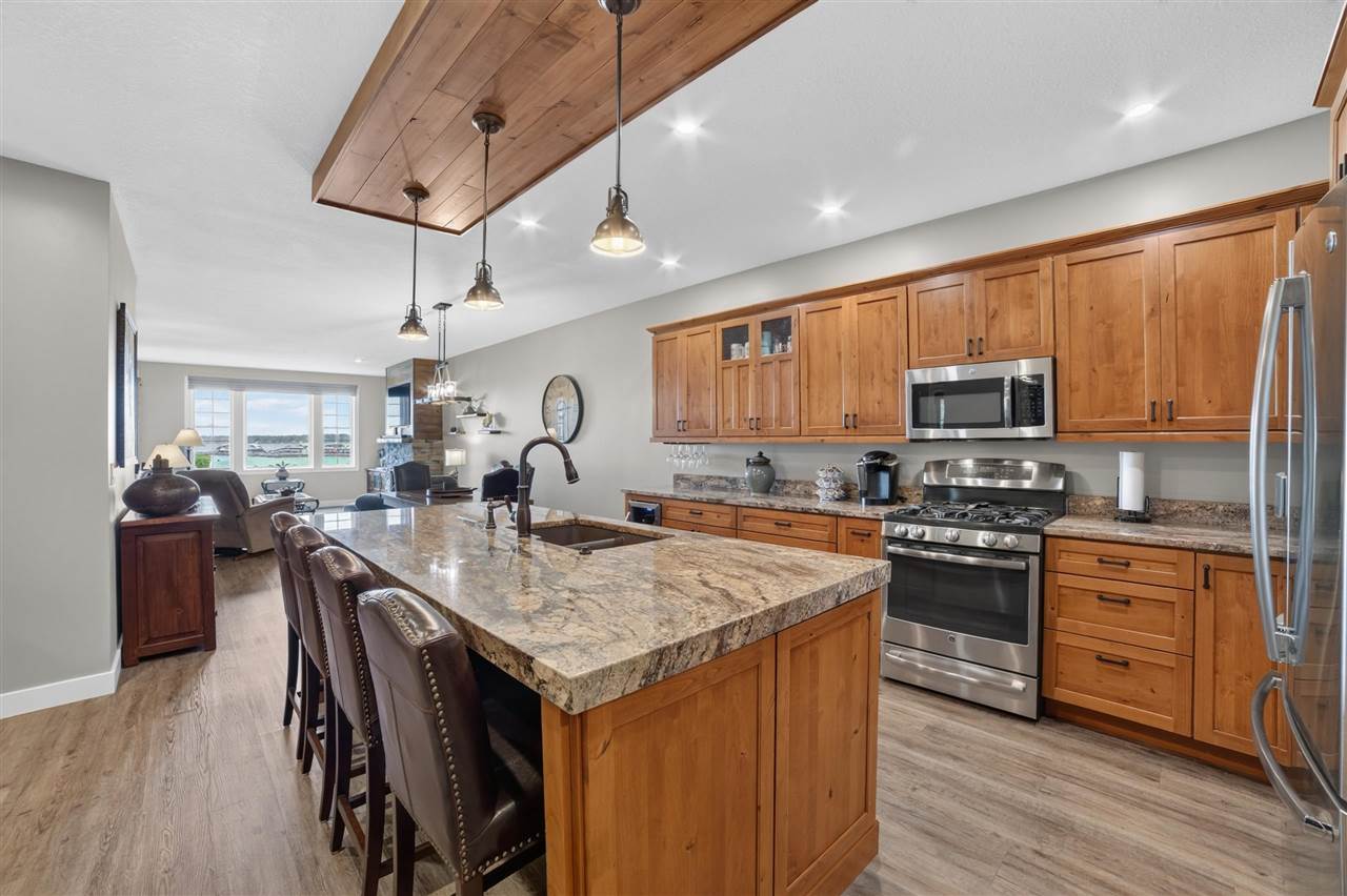 212 Front Street Unit: 5
