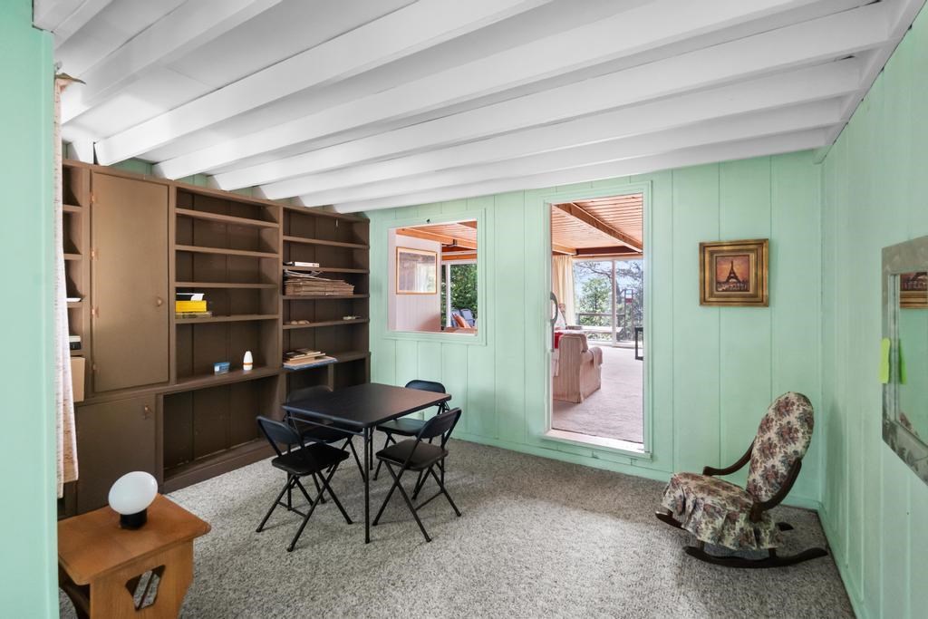 04883 LakeShore Drive