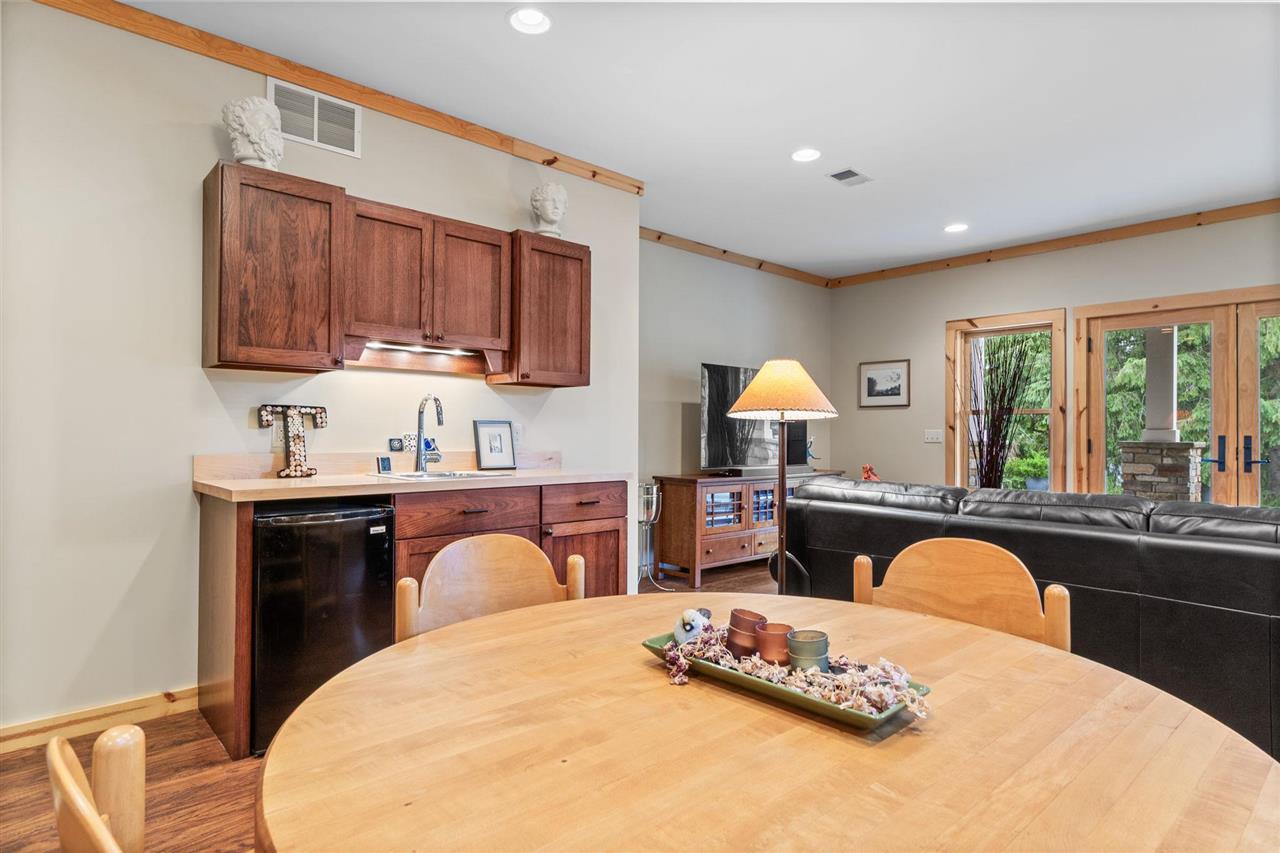 49 E Clute Road