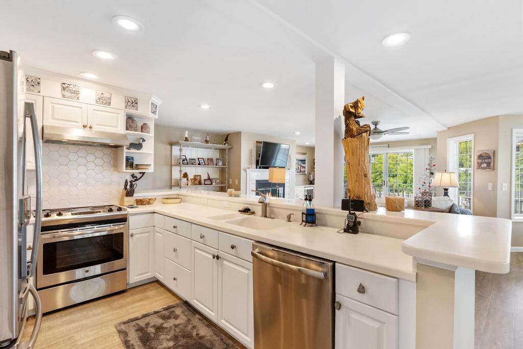 105 Park Avenue Unit: 101