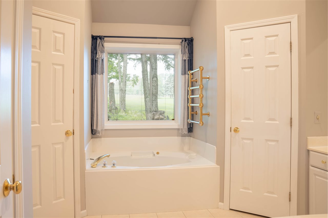 2857 Greenbriar