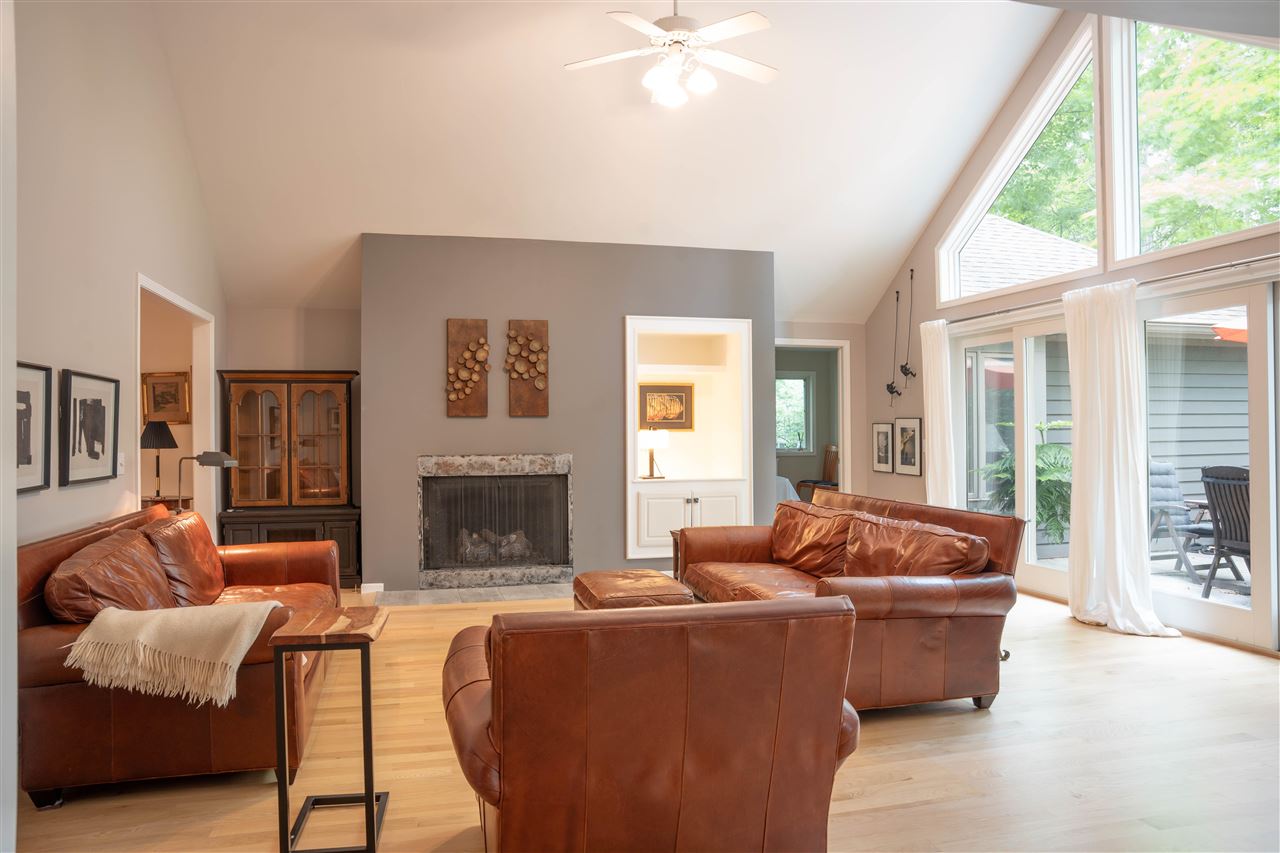 2857 Greenbriar