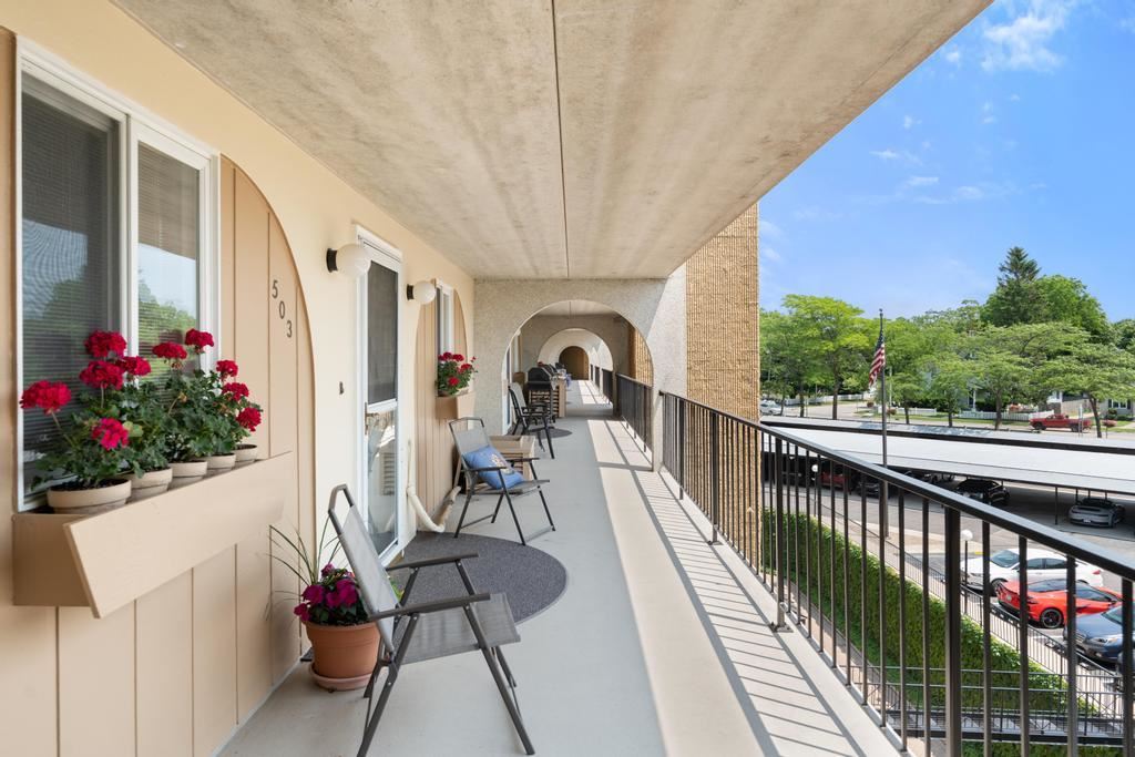 103 W Dixon Avenue Unit: 503