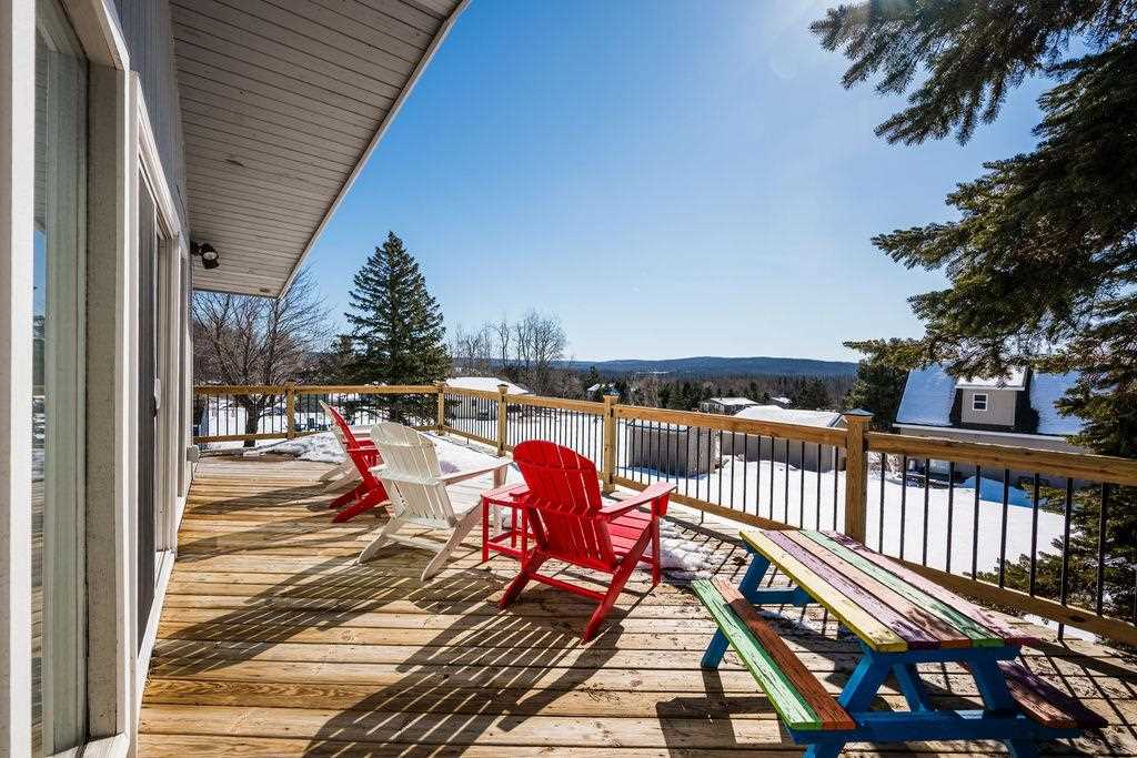 3343 Hill View